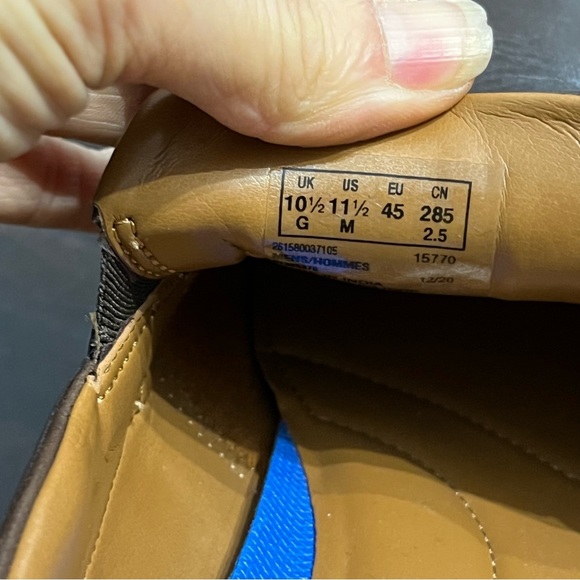 Clark’s Extreme Comfort Collection Brown Leather Loafers Shoes size 10.5 - Picture 9 of 10
